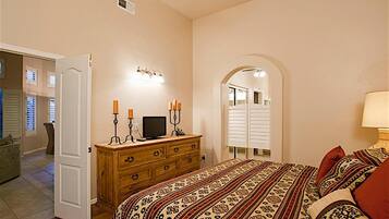 Townhome, 2 Bedrooms | 2 bedrooms