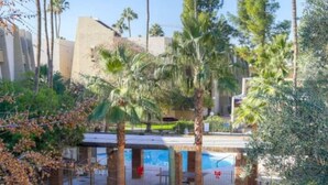 숙박 시설 구내