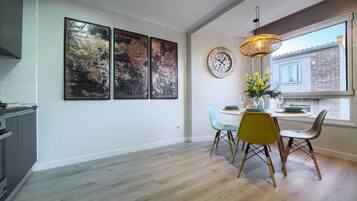 40-Zoll-Flachbildfernseher mit Kabelempfang, Fernseher