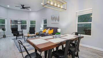 Casa (5 Bedrooms) | Comedor