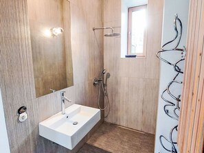 Hair dryer, towels - Happy Pasetti by Interhome (Wien/ 20. District)