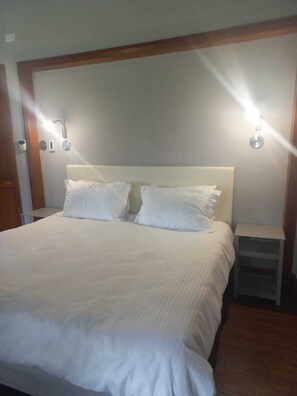 5 bedrooms, WiFi
