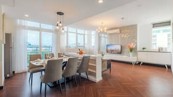 Appartement | Woonruimte | Een televisie