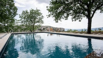 Piscine extérieure, piscine chauffée