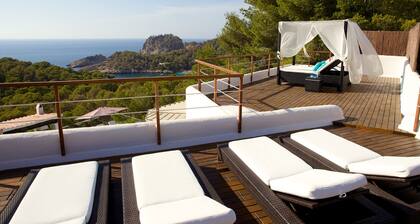 Luxury Villa With Magical Sunset Views over Cala Salada