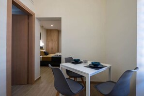 Dining - Superior Apartment Kalamata (Kalamata)