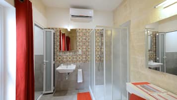 Kamar Single Ekonomi | Kamar mandi