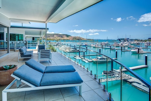 Pavillions Penthouse 5