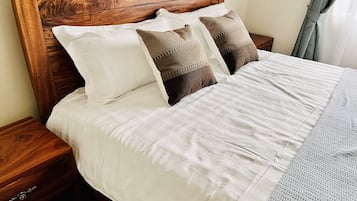 3 habitaciones, tabla de planchar con plancha y wifi