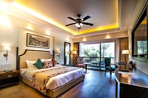 Super Deluxe Room | Egyptian cotton sheets, premium bedding, Select Comfort beds, minibar - WelcomHeritage Parv Vilas Resort & Spa (Solan)