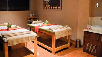 Sauna, steam room, deep-tissue massages, massages