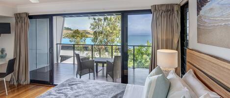 2 chambres, fer et planche à repasser, lit parapluie, Wi-Fi gratuit