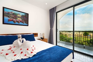 Deluxe-Doppel- oder -Zweibettzimmer, Flussblick | Hochwertige Bettwaren, individuell dekoriert, individuell eingerichtet