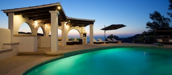 Villa Melograno - Luxury Villa With Magical Sunset Views over Cala Salada