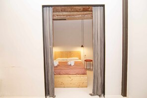 2 bedrooms, iron/ironing board, travel cot, WiFi - Apartment Tr Auriga in the Barri Vell, Girona (Girona)