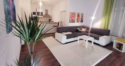 2Room Apartment mit Terrasse und WLAN, FreeParking