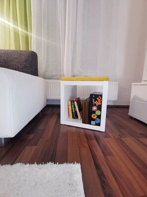 1 bedroom, iron/ironing board, WiFi, bed sheets - 2Room Apartment with terrace and WLAN, FreeParking (Delmenhorst)