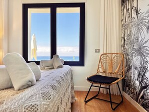 5 bedrooms, iron/ironing board, free WiFi, bed sheets - Comfortable villa in Cala de los Alemanes, Mediterranean style. (Tarifa)