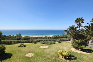 Property grounds - Comfortable villa in Cala de los Alemanes, Mediterranean style. (Tarifa)