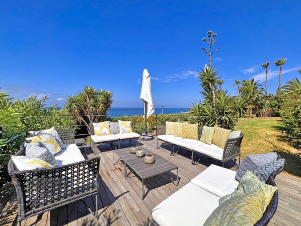 Property grounds - Comfortable villa in Cala de los Alemanes, Mediterranean style. (Tarifa)