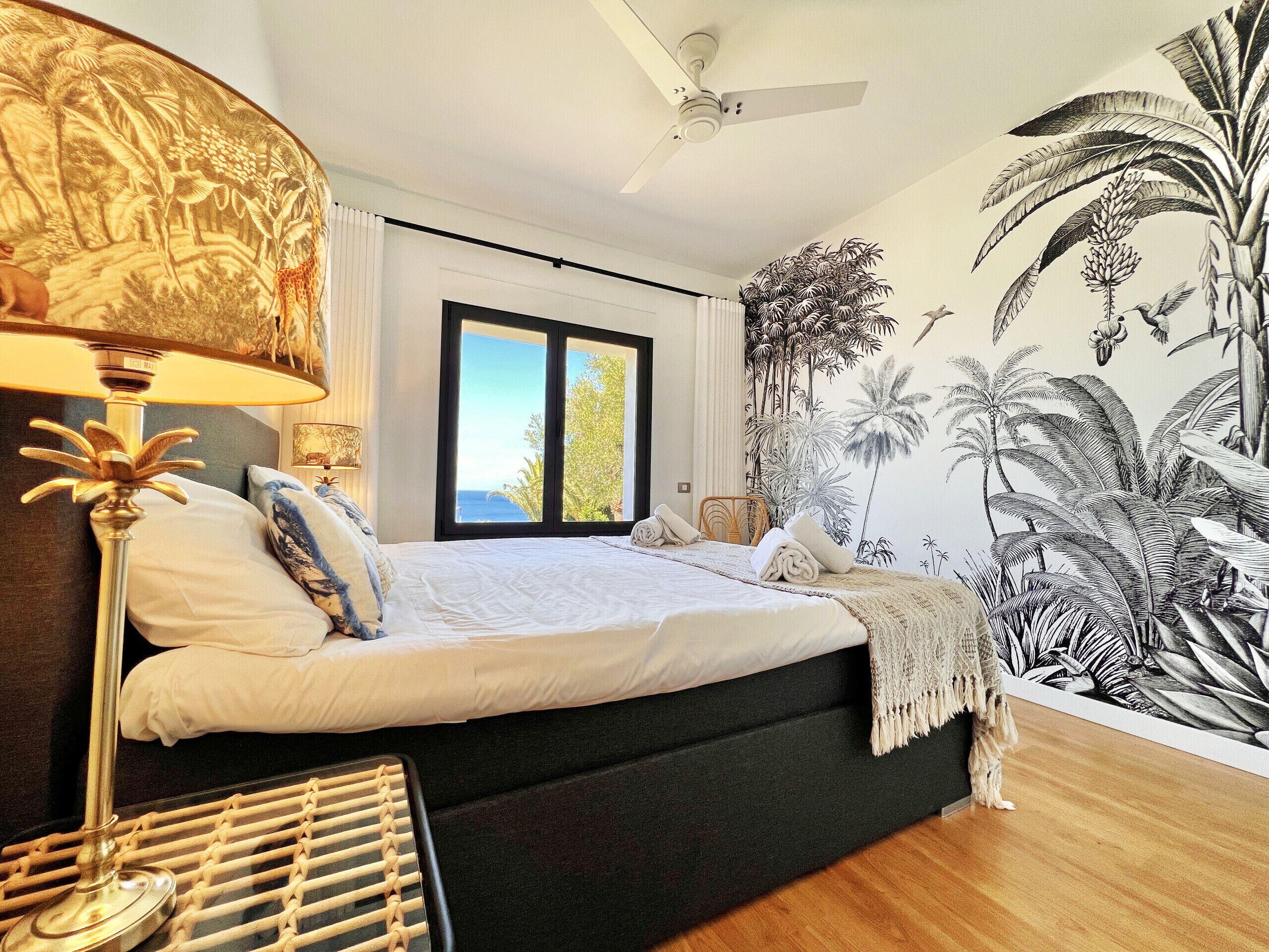 5 dormitorios, tabla de planchar con plancha, wifi gratis y ropa de cama
