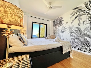 5 bedrooms, iron/ironing board, free WiFi, bed sheets - Comfortable villa in Cala de los Alemanes, Mediterranean style. (Tarifa)
