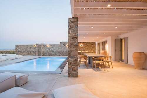 Dreamy 5 BDR Antiparos pool villa