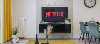 Lumina apart near Cinema Museum