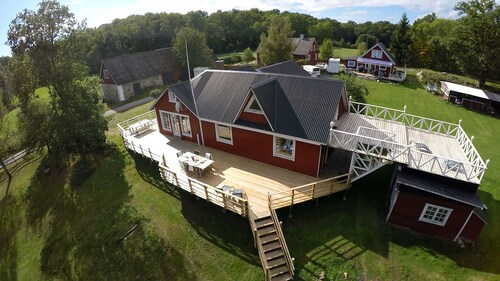 Fantastic nature, hot tub, sauna, boat on the lake, fishing paradise