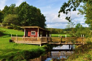 Property grounds - Fantastic nature, hot tub, sauna, boat on the lake, fishing paradise (Blekinge län)