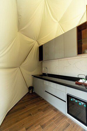 Luxury Double Room, 1 Double Bed, Smoking, Mountain View | Private kitchen - Teela The Glamping Resort (Amer)