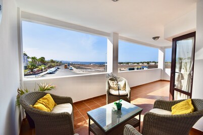 Villa Private Heated Pool And Sea Views WIFI and English Satellite TV