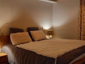 4 間睡房、免費 Wi-Fi