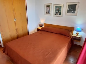 3 bedrooms