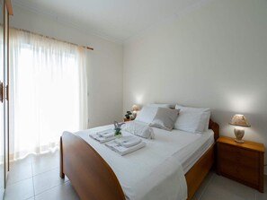 House (Four bedroom Holiday Home with Balcon) | 4 bedrooms, free cribs/infant beds - Solar House Babina 2 (Korcula)