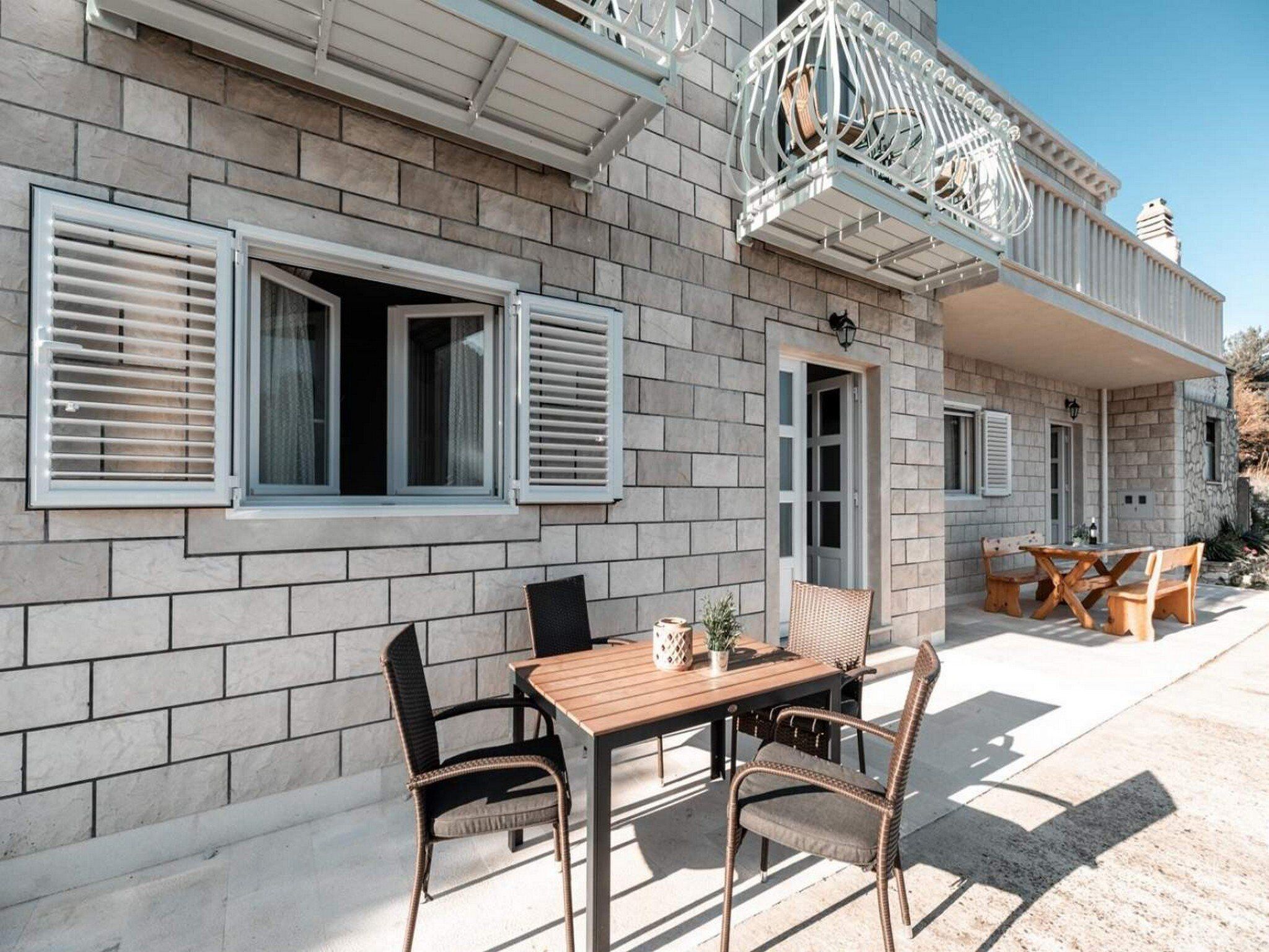 House (Four bedroom Holiday Home with Balcon) | Terrace/patio