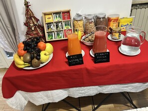 Gratis kontinental frukost varje dag