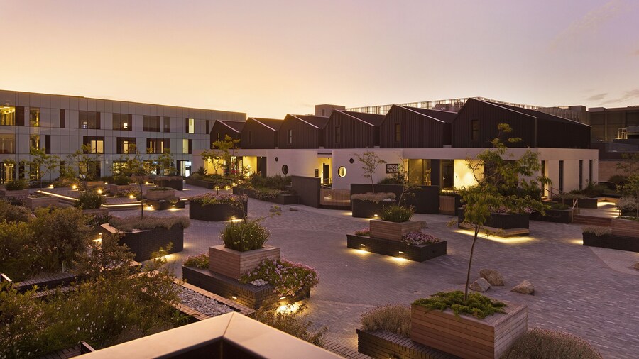 Bridgewater View 415 by HostAgents