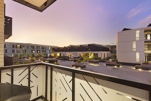 Apartment (1 Bedroom) | Interior - Bridgewater View 415 by HostAgents (Cape Town)