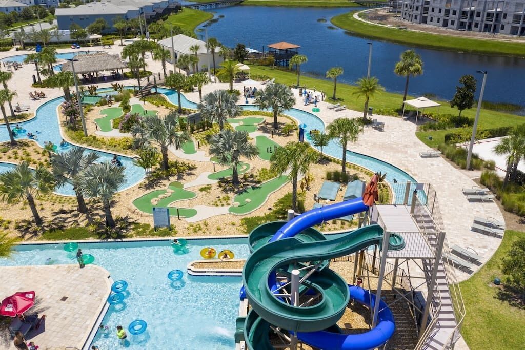 حمّام سباحة خارجي، حمّام سباحة مُدفَّأ