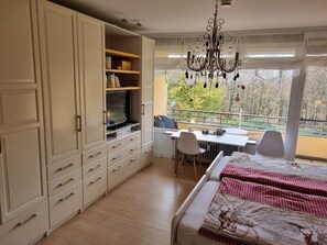 1 Schlafzimmer, Schreibtisch, Bügeleisen/Bügelbrett, WLAN