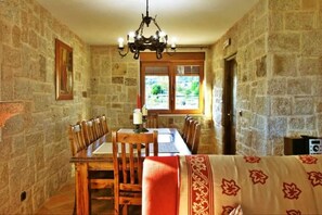 Dining - Country house with sea views (Ribeira)