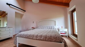 2 chambres, Wi-Fi gratuit, draps fournis