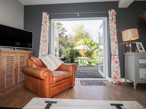 Interior - The Croft (Newport)