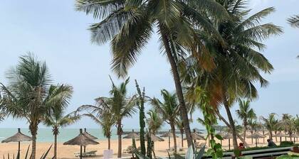 Dream villa KEUR BONHEUR in Saly: 3 suites, private pool, 100m from the beach