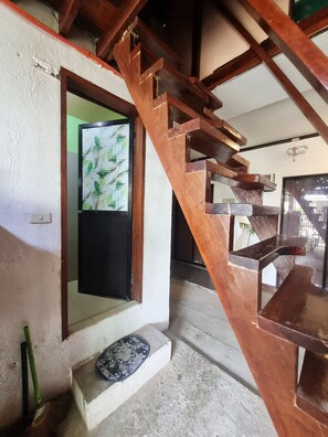 อีโคโนมีสตูดิโอ | ห้องน้ำ