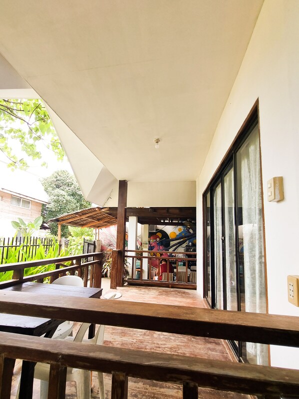 Exclusive Studio | Terrace/patio