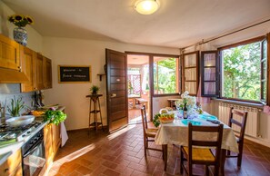 Dining - Tramonto apartment, Charming Farmhouse Private Pool and Private Outside Area (Toscana)