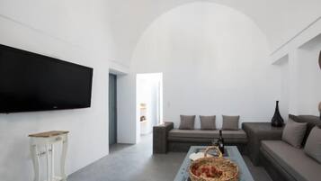 Villa | 3 bedrooms, Internet