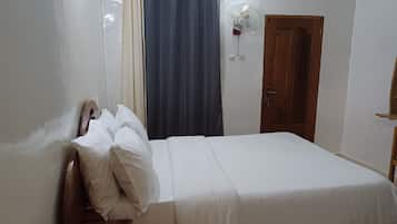 1 bedroom, desk, iron/ironing board, free WiFi